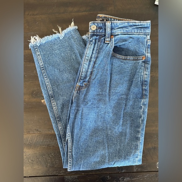 Abercrombie & Fitch Woman Size 26 Short Zoe Natural Rise Ankle Straight Jean - Picture 9 of 10
